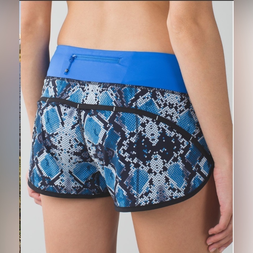 Lululemon Run Speed Short Mini Ziggy Snake Caspian Blue Size 2 Running Sporty